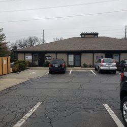 Maple Hills Family Dentistry - Parking Lot and Front Door
