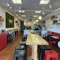 Taqueria Paloma - Inside