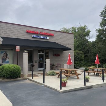 Havana Carolina Bakery - Business entrance and outside seating area - Cuban Near Me - Kannapolis, North Carolina