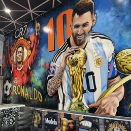 Ronaldo & Messi Ronaldo & Messi