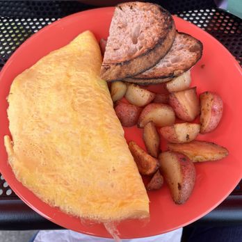 The Friendly Toast - Sklarmageddon Omelet - Breakfast & Brunch Near Me - Bedford, New Hampshire The Friendly Toast - Sklarmageddon Omelet - Breakfast & Brunch Near Me - Bedford, New Hampshire