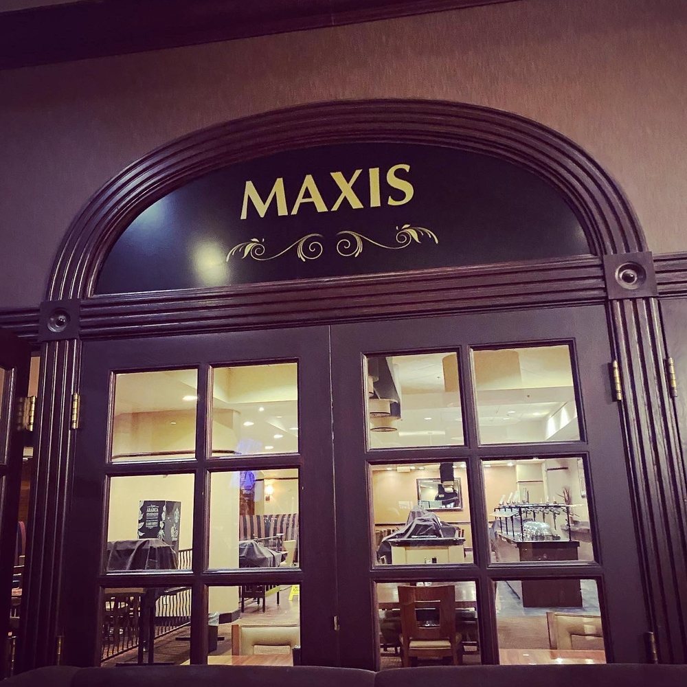 the entrance to the restaurant