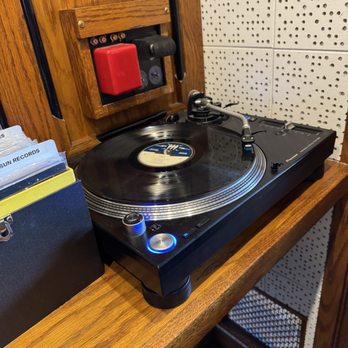Third Man Records - Listening booth - Vinyl Records Near Me - Detroit, Michigan Third Man Records - Listening booth - Vinyl Records Near Me - Detroit, Michigan