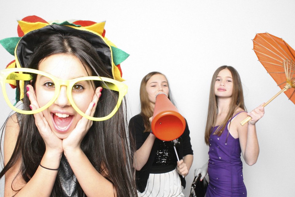 TICKLE ME BOOTHS 21 Photos Photo Booth Rentals Monroe Township