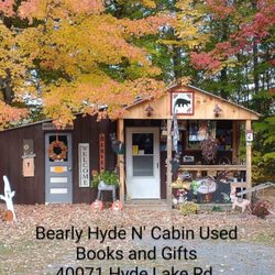 Bearly Hyde N' Cabin