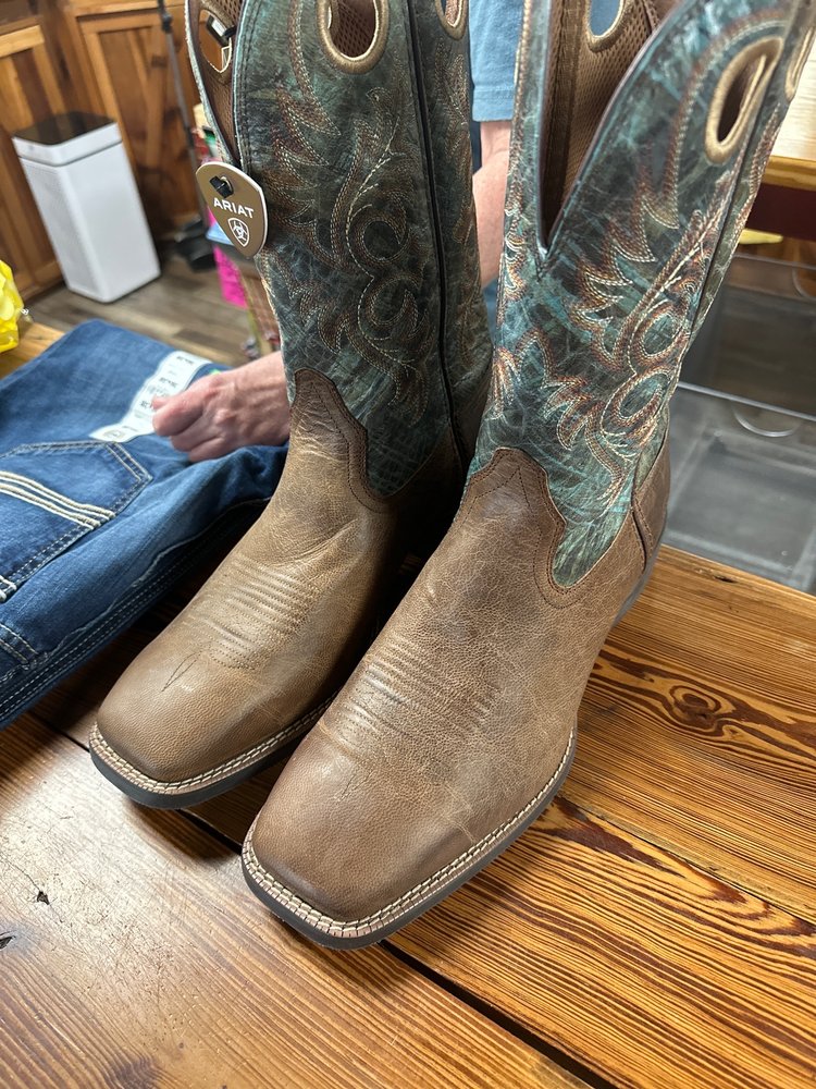 Eli's Western Wear Image