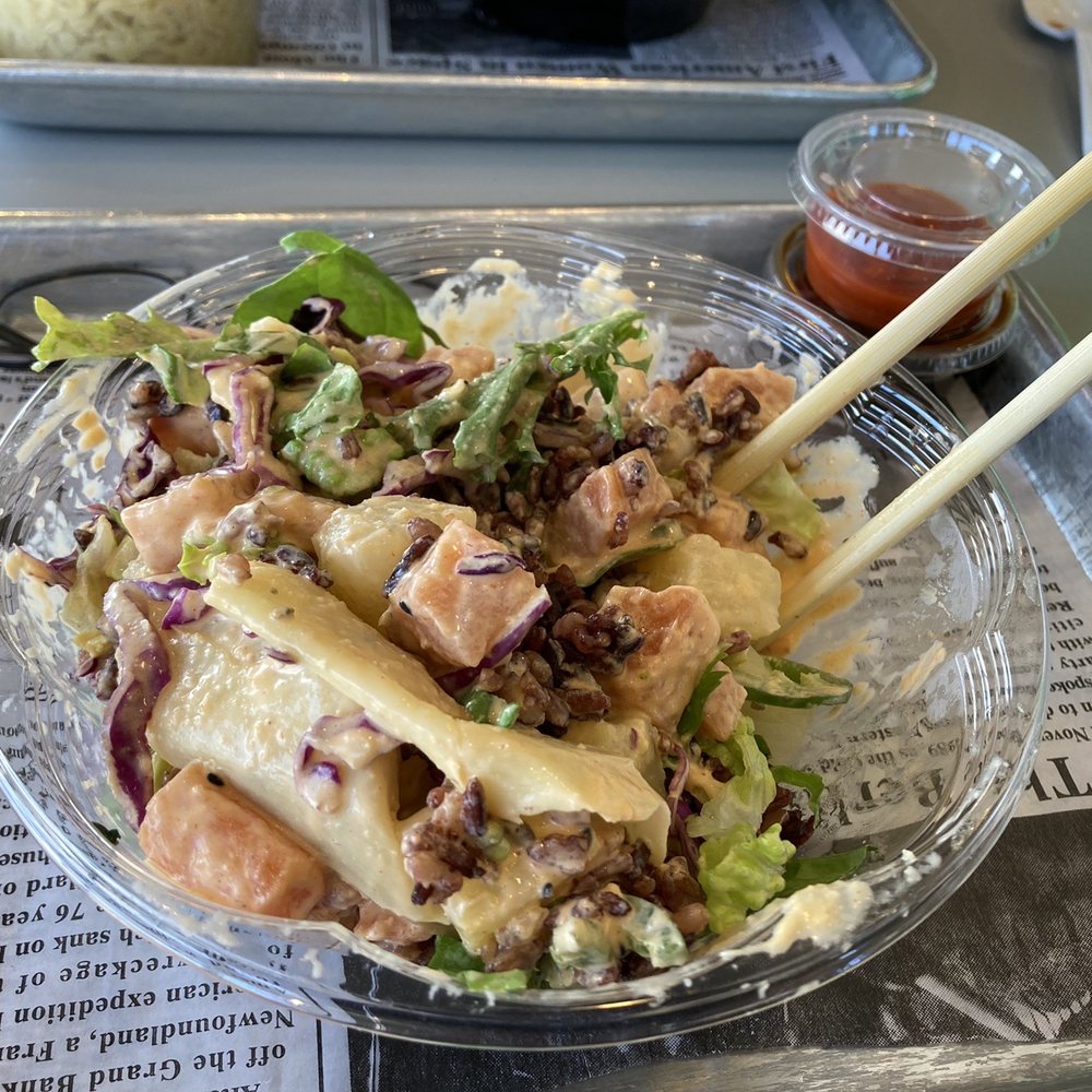 Oishi Ramen - Poke bowl - Brown rice, spicy tuna, spicy salmon, jalapeños, ginger, and pineapple - Poke Near Me - Parma, Ohio Oishi Ramen - Poke bowl - Brown rice, spicy tuna, spicy salmon, jalapeños, ginger, and pineapple - Poke Near Me - Parma, Ohio