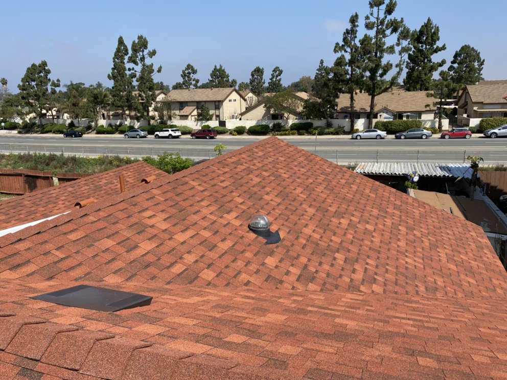 Slide of R&J Roofing