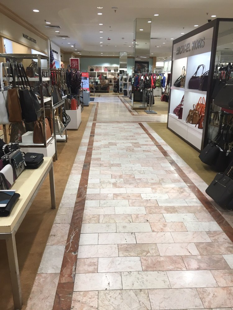 lord and taylor outlet nj