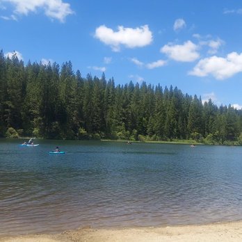 White Pines Park & Lake - So peaceful - Lakes Near Me - Arnold, California