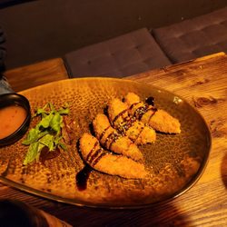 MO Restaurant - Fried Avocado roles