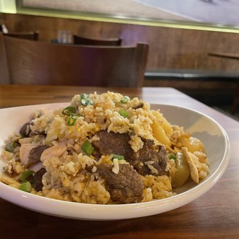 Pho Saigon House - Pineapple Fried Rice w/chicken and beef - Vietnamese Near Me - Tacoma, Washington