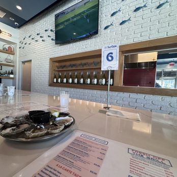 Surfside Fish House - Ambiance - Seafood Near Me - San Diego, California Surfside Fish House - Ambiance - Seafood Near Me - San Diego, California