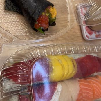 EE Sushi - Deluxe Hand Roll, Mango Tuna Roll, Tuna Avocado Roll, Salmon Avocado Roll - Sushi Bars Near Me - San Jose, California EE Sushi - Deluxe Hand Roll, Mango Tuna Roll, Tuna Avocado Roll, Salmon Avocado Roll - Sushi Bars Near Me - San Jose, California