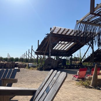 Ruhstaller Farm - Outdoor stage, shade - Breweries Near Me - Dixon, California Ruhstaller Farm - Outdoor stage, shade - Breweries Near Me - Dixon, California
