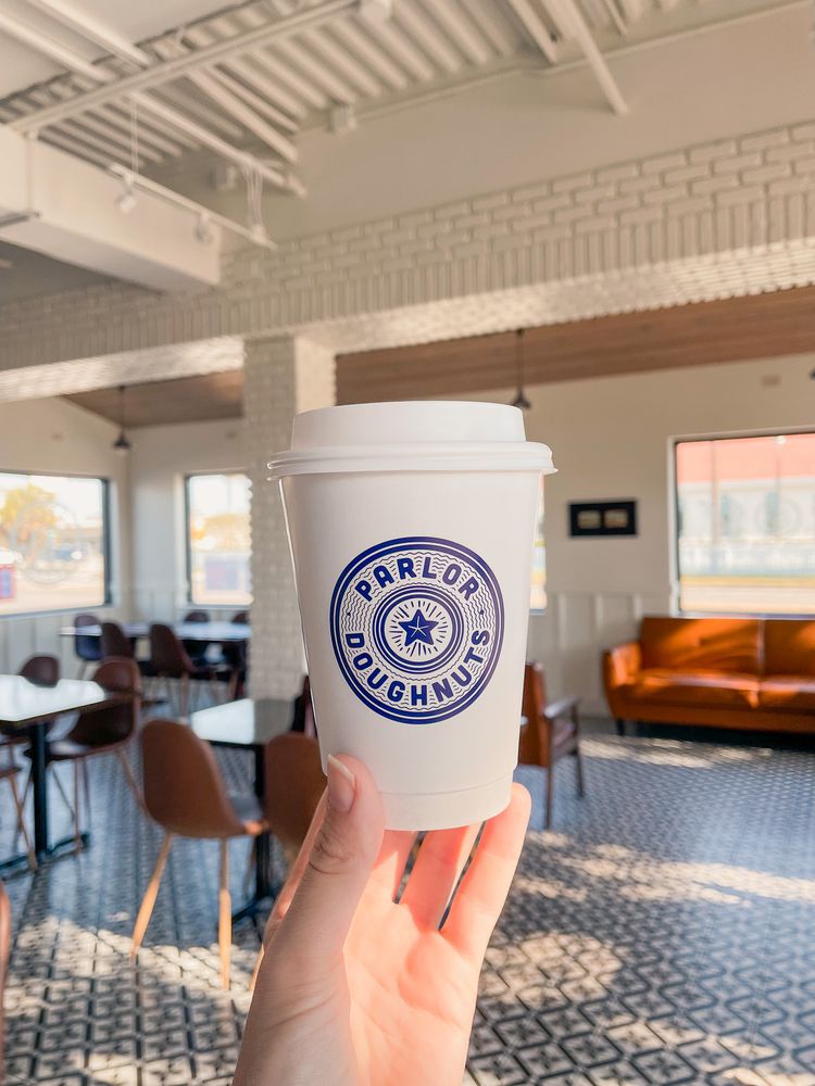 Parlor Doughnuts Logo