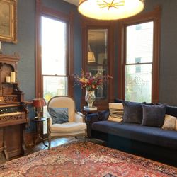 Coppersmith Inn Bed & Breakfast - Our living room