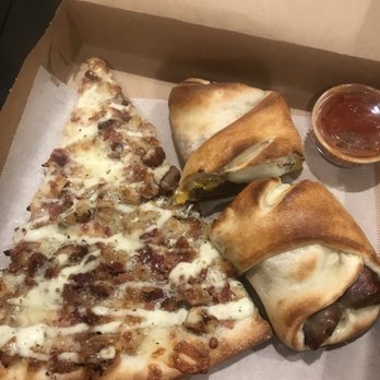Pizzeria 300 - Pizza Near Me - Newburgh, New York