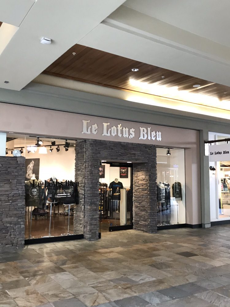 Le Lotus Bleu Logo