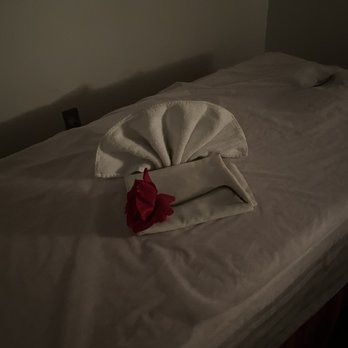 Sunshine Day Spa - Massage table - Massage Near Me - Norco, California