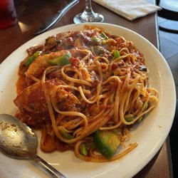 Ziti's - Chicken Cacciatore Pasta
