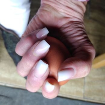 Julie's Nails - Pink ombre - Nail Salons Near Me - Pinole, California