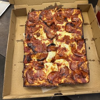 Rustic Pizza and Eats - Deep dish, pepperoni - Ice Cream & Frozen Yogurt Near Me - Saratoga Springs, New York Rustic Pizza and Eats - Deep dish, pepperoni - Ice Cream & Frozen Yogurt Near Me - Saratoga Springs, New York