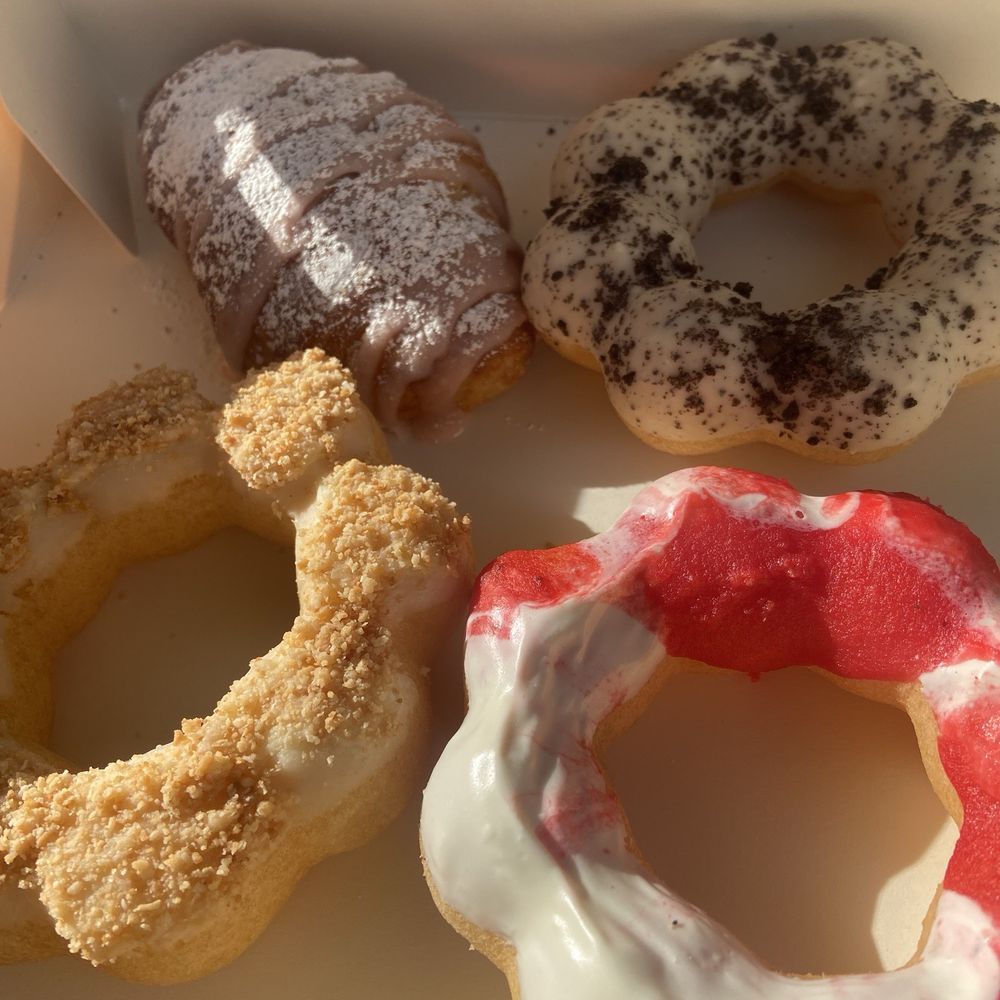 Aloha Donut - Cookies n' cream, strawberry cheesecake, salted caramel coconut mochi - Coffee & Tea Near Me - North Las Vegas, Nevada Aloha Donut - Cookies n' cream, strawberry cheesecake, salted caramel coconut mochi - Coffee & Tea Near Me - North Las Vegas, Nevada