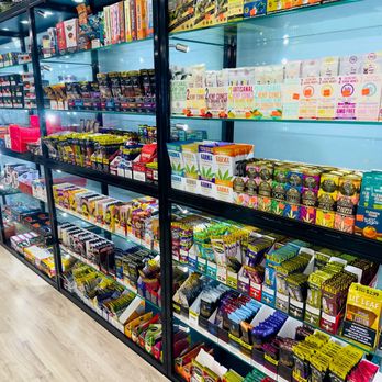 VAPE CITY SMOKE SHOP - Updated May 2026 - 21 Photos - 2061 W South Blvd,  Troy, Michigan - Vape Shops - Phone Number