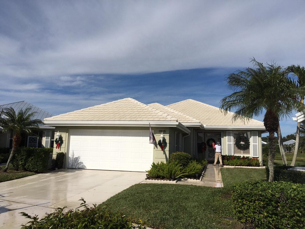 Slide of Treasure Coast Roof Cleaning Specialist