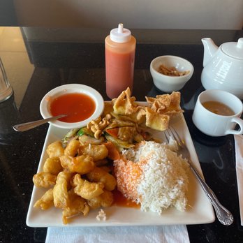 New China Chinese - Cashew chicken, mar far chicken , crab puffs, steamed rice - Chinese Near Me - Medford, Oregon