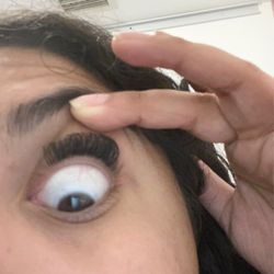 Latin Beauty Salon - Missing eyelashes on both corners (they were falling rapidly)
