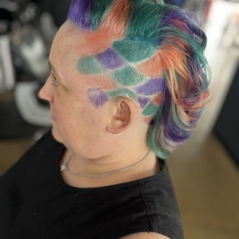 Floyd's 99 Barbershop - Barbers Near Me - Addison, Texas Floyd's 99 Barbershop - Barbers Near Me - Addison, Texas