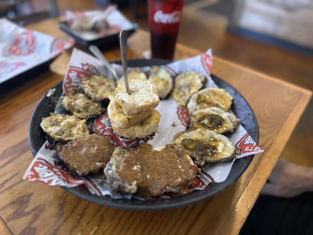 Uncle T's Oyster Bar