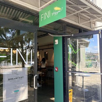 Fini Patio Bar - If you don't know, y'all need to! - Pizza Near Me - Brooklyn, New York
