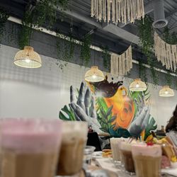 Mia's Bakery & Coffee Shop - The ambiance