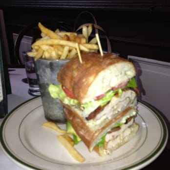 Elysian Cafe - Chicken sandwich - New American Near Me - Hoboken, New Jersey