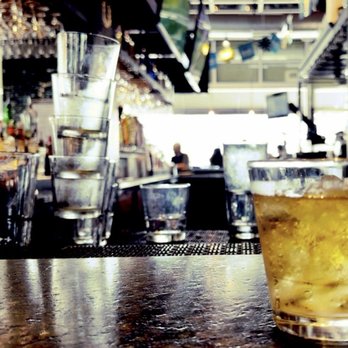 Bar Louie - Bars Near Me - Tustin, California