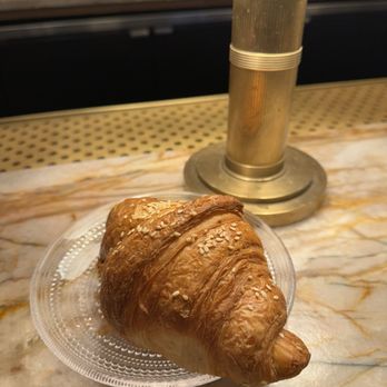 Enswell - Za'atar Croissant - Cocktail Bars Near Me - Philadelphia, Pennsylvania Enswell - Za'atar Croissant - Cocktail Bars Near Me - Philadelphia, Pennsylvania