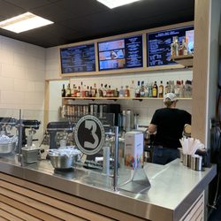 Buzzed Bull Creamery - Maineville