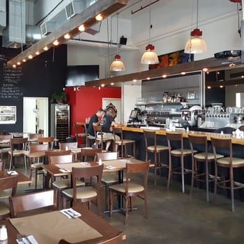 Brasseur de Montréal - Inside taproom - Gastropubs Near Me - Montreal, Quebec Brasseur de Montréal - Inside taproom - Gastropubs Near Me - Montreal, Quebec