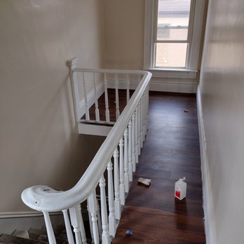 Speight's Renovations & Scrapping - a staircase in a house - Drywall Installation & Repair Near Me Speight's Renovations & Scrapping - a staircase in a house - Drywall Installation & Repair Near Me