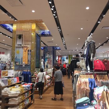 Uniqlo - Main store. - Men's Clothing Near Me - Honolulu, Hawaii Uniqlo - Main store. - Men's Clothing Near Me - Honolulu, Hawaii