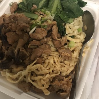 Java Bistro - Penampakan yamien alias mie manis .... yekssss.... pas dimakan rasanya Menuju basi Padahal baru 4 Jam. - Indonesian Near Me - Rancho Cucamonga, California