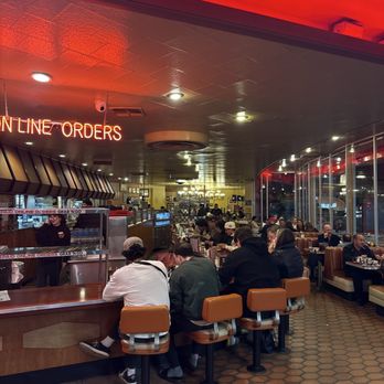 Bob’s Big Boy - American Near Me - Burbank, California