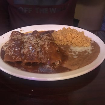Andale - Combination pick 3 I chose bean, chicken, and beef enchiladas - Mexican Near Me - East Amherst, New York Andale - Combination pick 3 I chose bean, chicken, and beef enchiladas - Mexican Near Me - East Amherst, New York