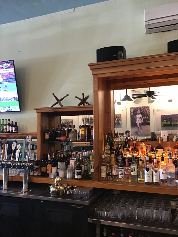 Jack's by the Tracks