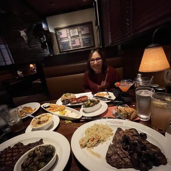 LongHorn Steakhouse - Steakhouses Near Me - Danbury, Connecticut