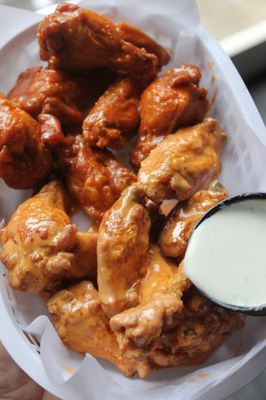 Wing Bar by null
