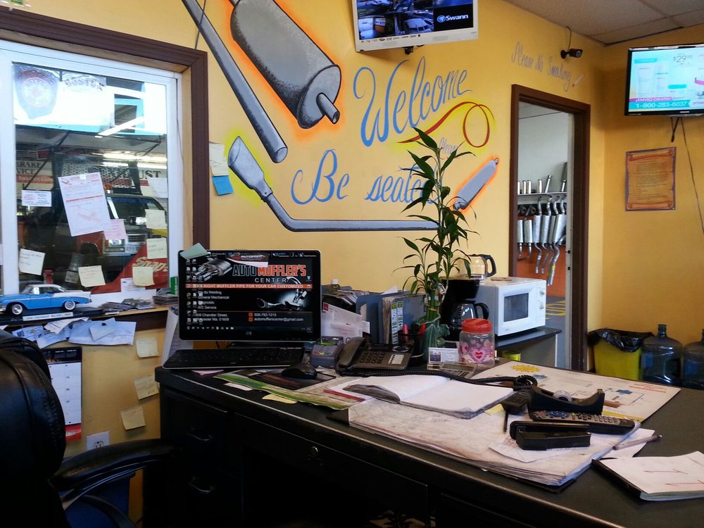 AUTO MUFFLER CENTER Updated September 2024 208 Chandler St